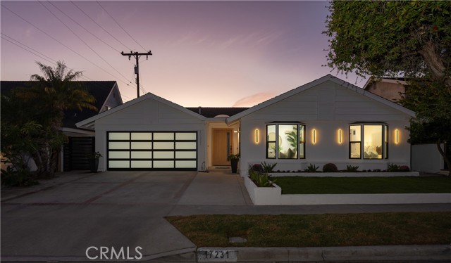 Detail Gallery Image 28 of 33 For 17231 Lido Ln, Huntington Beach,  CA 92647 - 4 Beds | 3 Baths