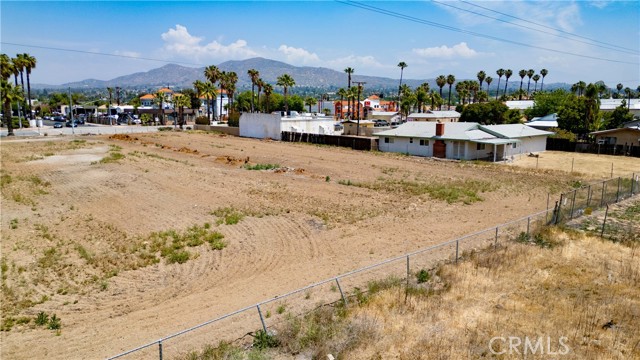 Detail Gallery Image 13 of 14 For 24325 Sunnymead Bld, Moreno Valley,  CA 92553 - – Beds | – Baths