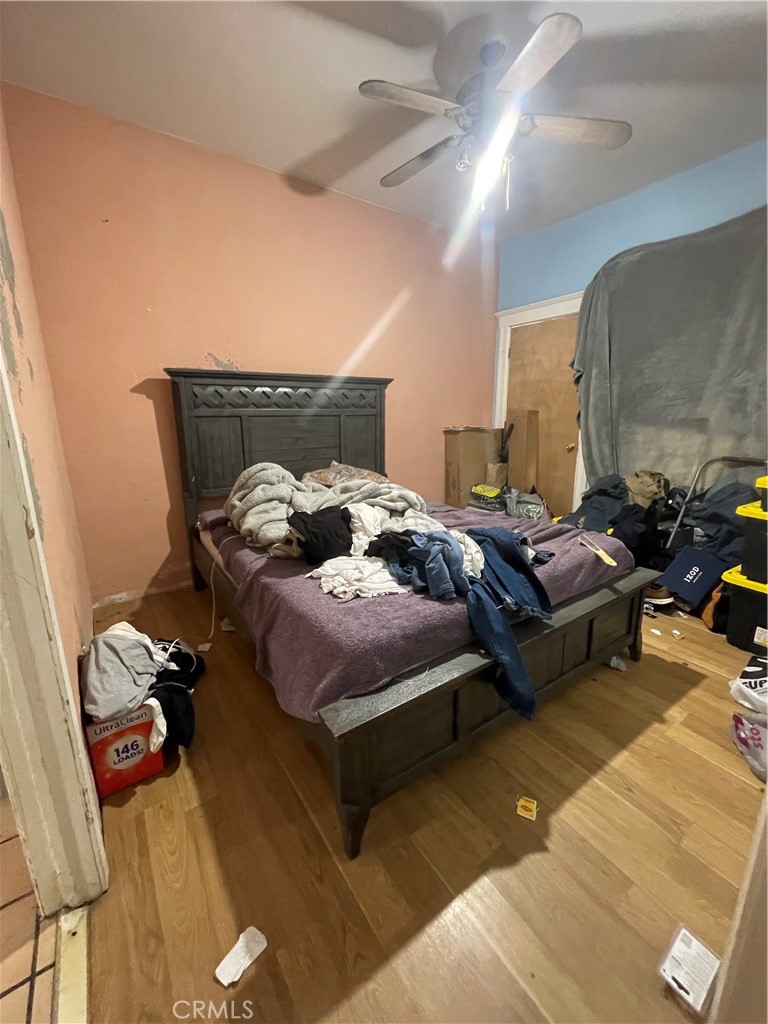 https://media.crmls.org/medias/1a5e5077-0cfc-4ebe-9fd0-5217f0dca0dc.jpg?preset=X-Large