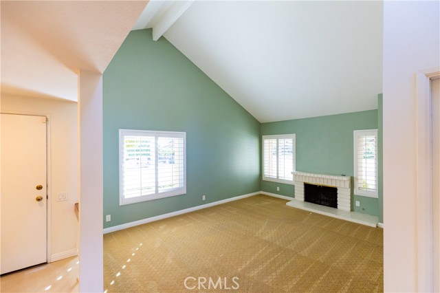 Detail Gallery Image 9 of 44 For 270 Creekwood Ct, Brea,  CA 92821 - 3 Beds | 2 Baths