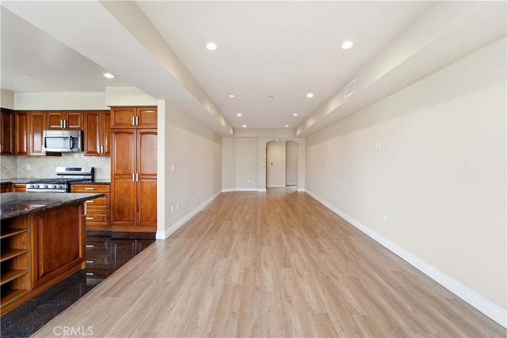 MLS #SR25260457 image #12