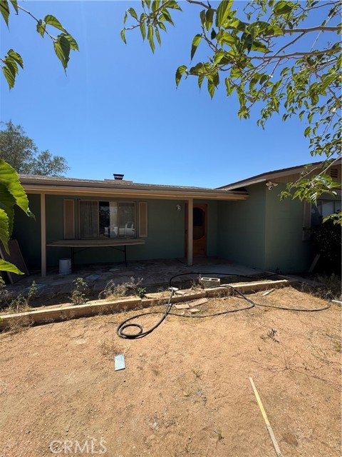 12196 Toltec Drive, Apple Valley CA: https://media.crmls.org/medias/1a6094ac-b727-4cb9-bcaf-ade1626bb3ab.jpg