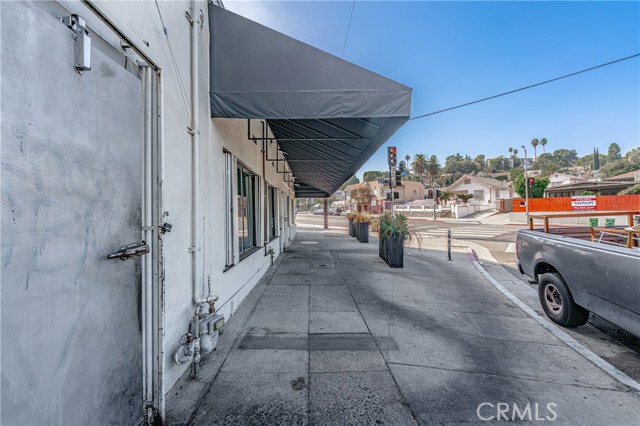 6101 York Boulevard, Los Angeles, California 90042, ,Commercial Lease,For Rent,6101 York Boulevard,CRDW24206260