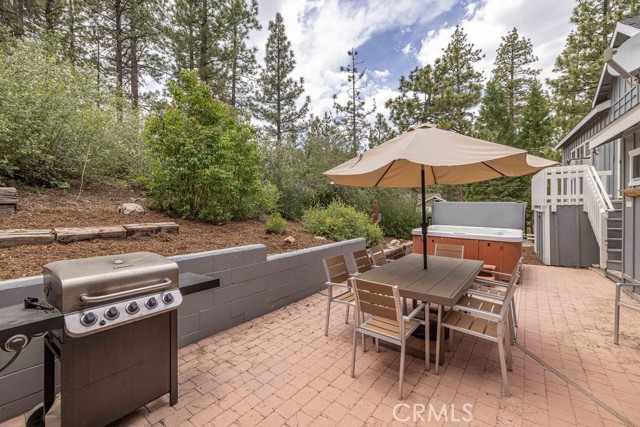 42385 Fox Farm Road, Big Bear Lake CA: https://media.crmls.org/medias/1a6229d9-093b-47c1-9d8b-ae6a82cf2f99.jpg
