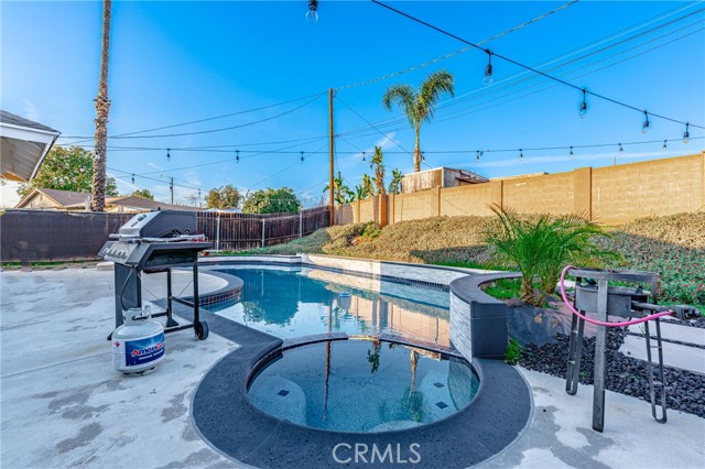 Detail Gallery Image 36 of 43 For 1687 Sunrise Way, Corona,  CA 92882 - 4 Beds | 1/1 Baths