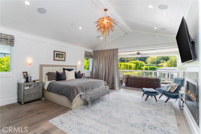 Image 23 of 60 For 14234 Greenleaf Street