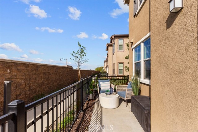 Detail Gallery Image 16 of 23 For 16502 Casa Grande #516,  Fontana,  CA 92336 - 3 Beds | 2/1 Baths