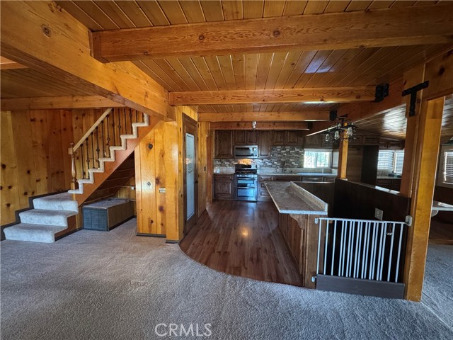 Detail Gallery Image 13 of 57 For 5180 Lone Pine Canyon, Wrightwood,  CA 92397 - 4 Beds | 2 Baths