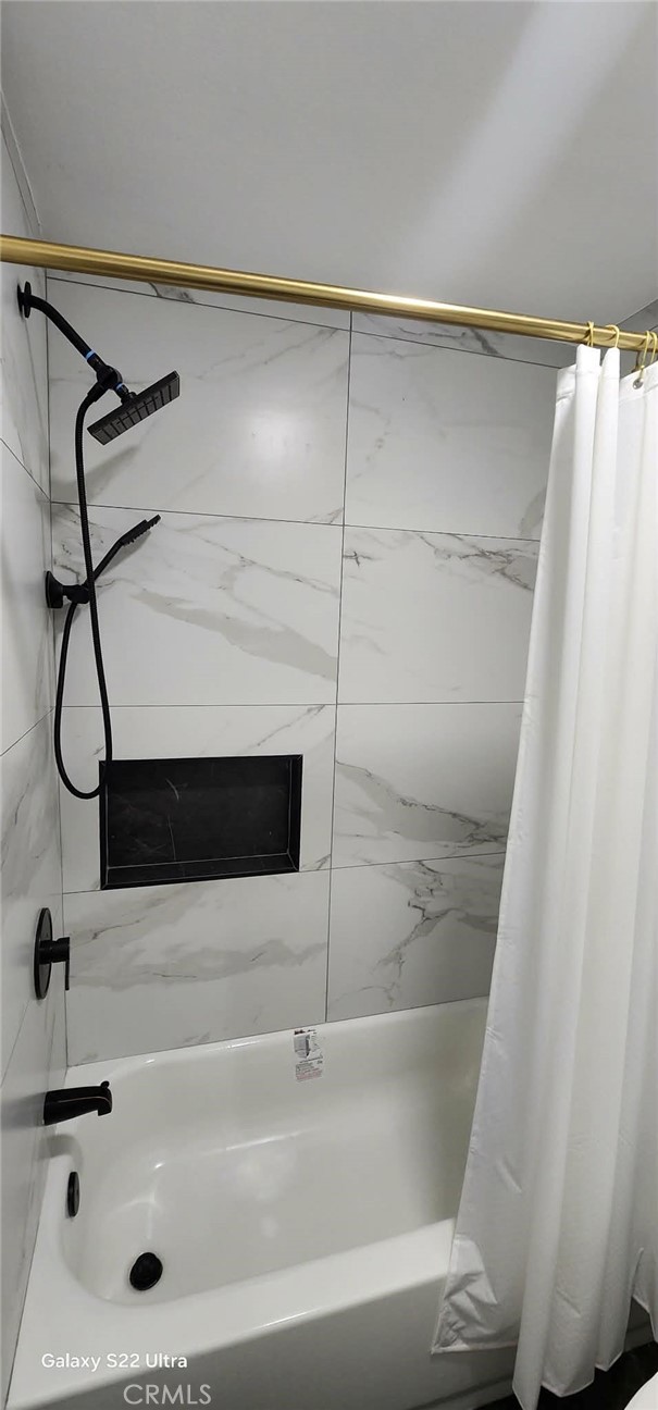 Detail Gallery Image 8 of 9 For 1566 Pine Ave 202a,  Long Beach,  CA 90813 - 2 Beds | 2 Baths