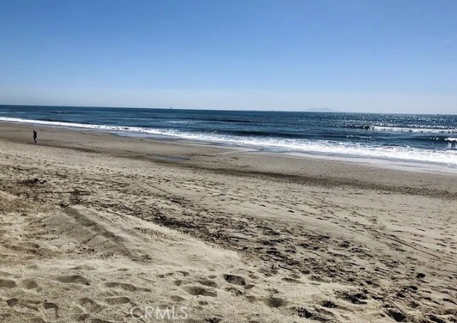 Detail Gallery Image 12 of 18 For 2247 Martinique Ln, Oxnard,  CA 93035 - 2 Beds | 2 Baths