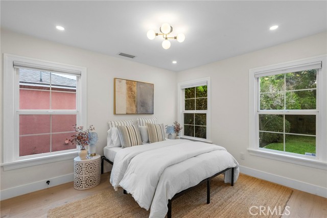 Detail Gallery Image 28 of 46 For 2928 11th, Los Angeles,  CA 90018 - 3 Beds | 2 Baths
