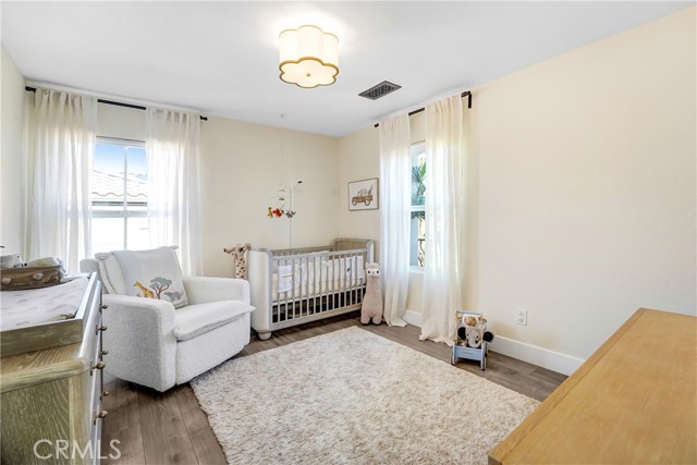 Detail Gallery Image 21 of 34 For 19920 Holly Dr, Saugus,  CA 91350 - 3 Beds | 2/1 Baths