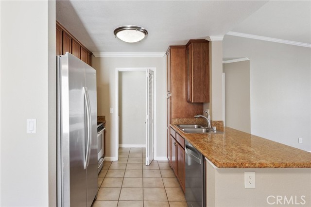 Detail Gallery Image 10 of 38 For 1027 Vista Del Cerro Unit 201, Corona,  CA 92879 - 2 Beds | 2 Baths