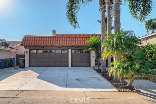 19451 Worchester Ln, Huntington Beach, CA 92646