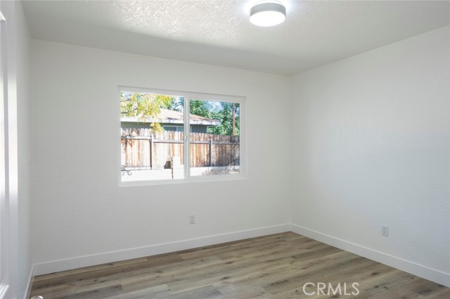 Detail Gallery Image 10 of 16 For 106 N Woodland, Banning,  CA 92220 - 3 Beds | 2 Baths