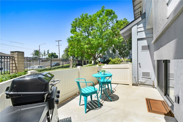 863 W 34th Street, Long Beach CA: https://media.crmls.org/medias/1a698669-a70e-47f3-a14d-42b6973276b6.jpg