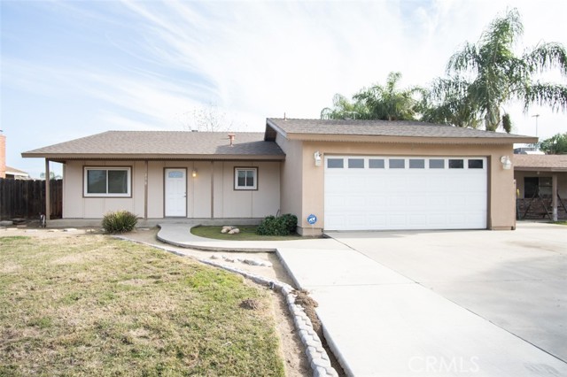 Detail Gallery Image 1 of 1 For 258 S Lotas St, Porterville,  CA 93257 - 3 Beds | 2 Baths