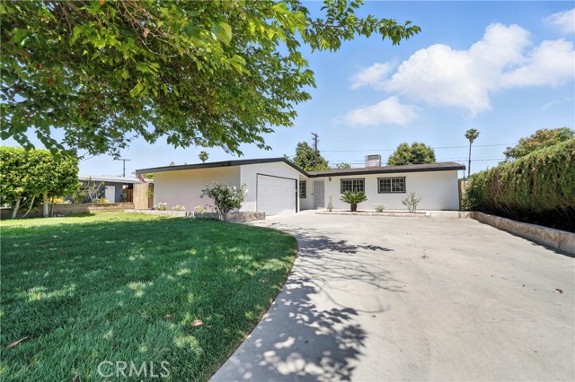 910 S Kenmore Street, Anaheim CA: https://media.crmls.org/medias/1a6aa8a0-dc1c-46af-8c70-174dfde1ce85.jpg