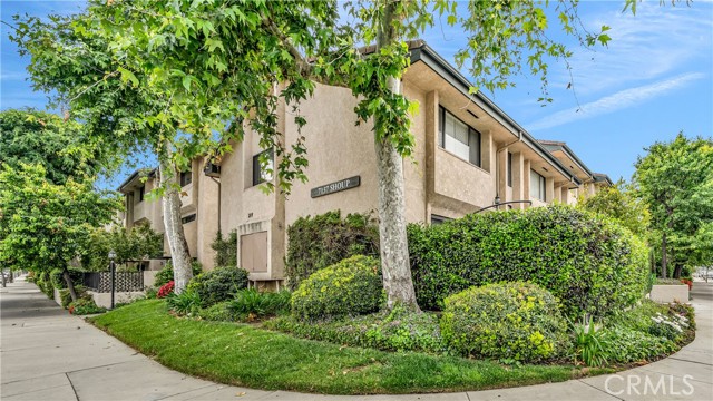7137 Shoup Avenue, West Hills CA: https://media.crmls.org/medias/1a6aba93-7196-4725-b4bd-750ec23c9788.jpg