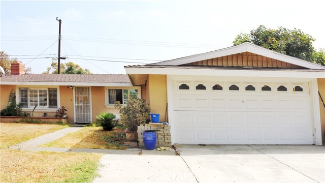 Detail Gallery Image 1 of 1 For 4209 W Roberts Dr, Santa Ana,  CA 92704 - 3 Beds | 2 Baths