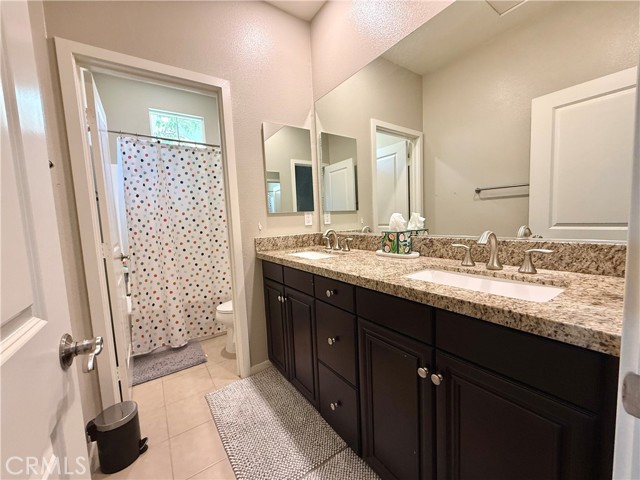 21077 Blossom Way, Diamond Bar CA: https://media.crmls.org/medias/1a6b2d8c-df73-4afc-a320-e47bdde79cc3.jpg
