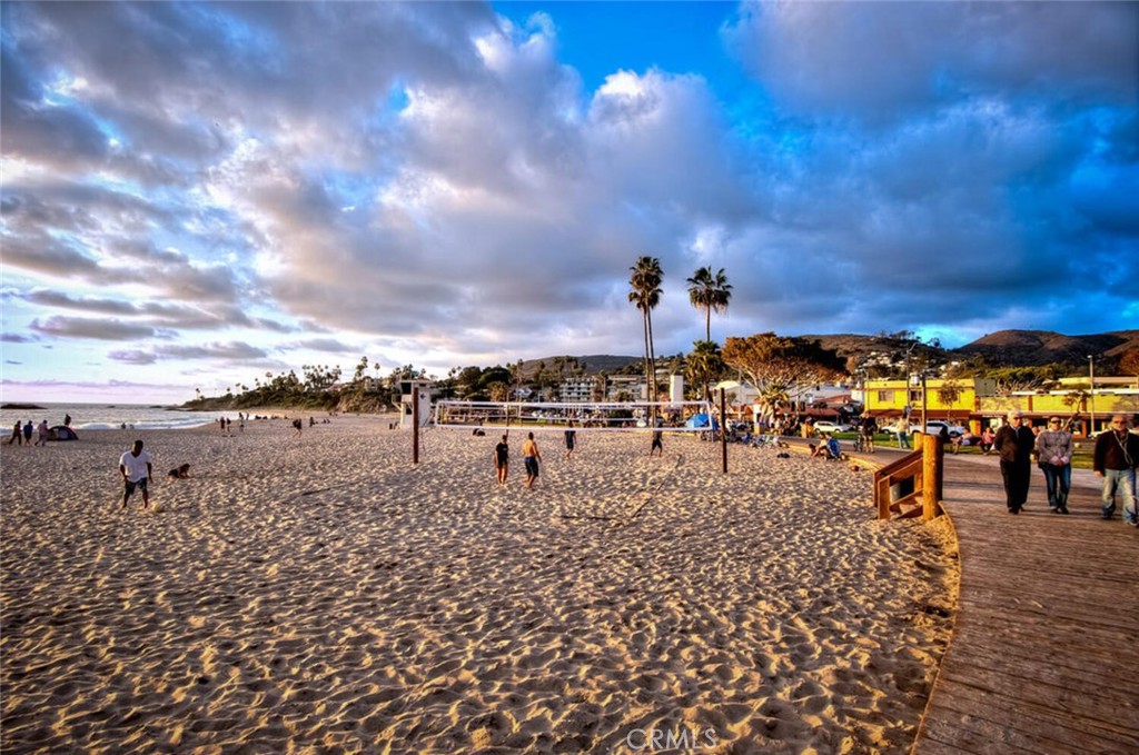 https://media.crmls.org/medias/1a6b8a23-04b0-4833-abaa-749f0e2c5bfa.jpg?preset=X-Large