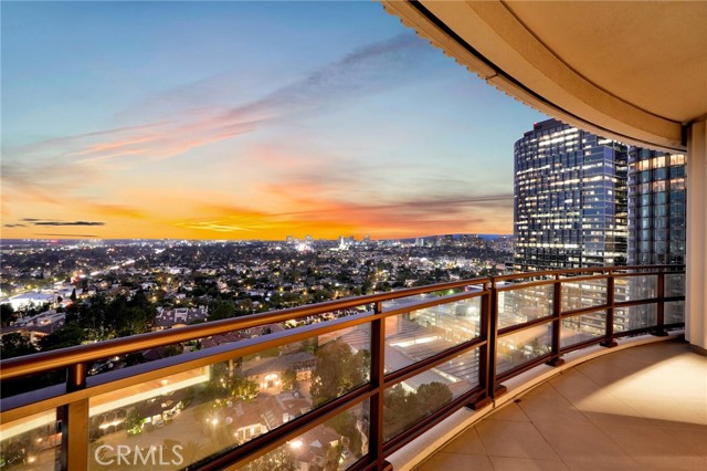 1 W Century Dr #17A, Los Angeles, CA 90067