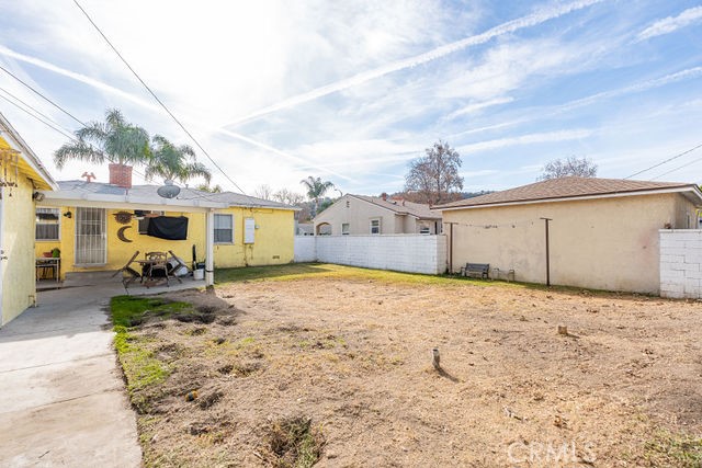 Detail Gallery Image 52 of 61 For 1641 Smith St, Pomona,  CA 91766 - 3 Beds | 1/1 Baths