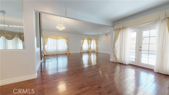22500 N Summit Ridge Circle, Chatsworth CA: https://media.crmls.org/medias/1a6d2a8d-a3cd-467b-ab45-675f38d0ca71.jpg