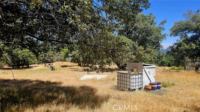 5430 Clouds Rest, Mariposa CA: https://media.crmls.org/medias/1a6d94da-ea56-4147-a55a-f16818a4ee5e.jpg