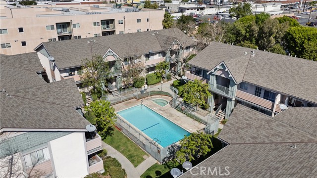 Detail Gallery Image 35 of 43 For 13144 Bromont, Sylmar,  CA 91342 - 2 Beds | 2 Baths