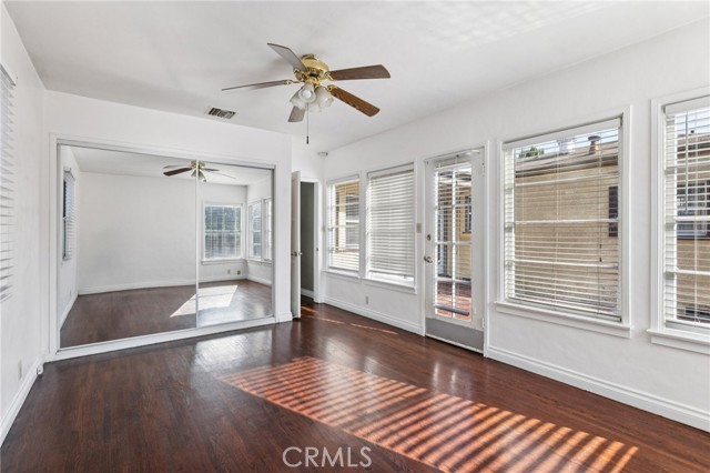 Detail Gallery Image 19 of 34 For 527 S Orchard Dr, Burbank,  CA 91506 - 4 Beds | 1/1 Baths