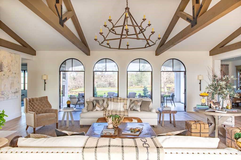 7 Pinnacle Heights Court