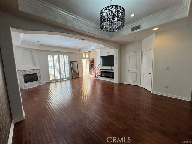 14535 Margate Street, Sherman Oaks CA: https://media.crmls.org/medias/1a6e51ef-518c-4379-805e-916abf3ca206.jpg