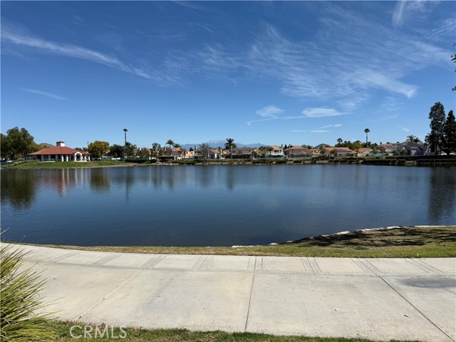 30097 Shoreline Drive, Menifee CA: https://media.crmls.org/medias/1a6e65a2-a5d0-44be-87a7-f59c98208abf.jpg