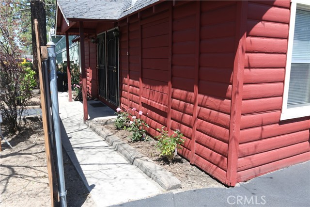 Detail Gallery Image 3 of 30 For 229 E Big Bear Bld, Big Bear City,  CA 92314 - – Beds | – Baths