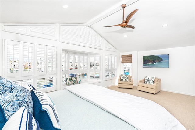 Detail Gallery Image 27 of 41 For 3717 Channel Pl, Newport Beach,  CA 92663 - 4 Beds | 2/1 Baths