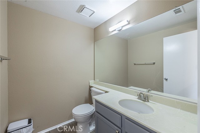 Detail Gallery Image 21 of 39 For 3336 E Avenue Q10, Palmdale,  CA 93550 - 4 Beds | 3 Baths