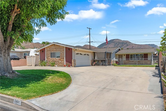 Detail Gallery Image 1 of 29 For 5401 Ironwood St, San Bernardino,  CA 92404 - 3 Beds | 1/1 Baths