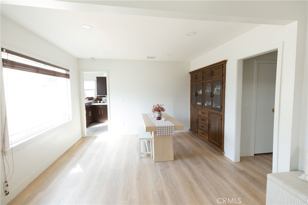 MLS #OC25221176 image #6