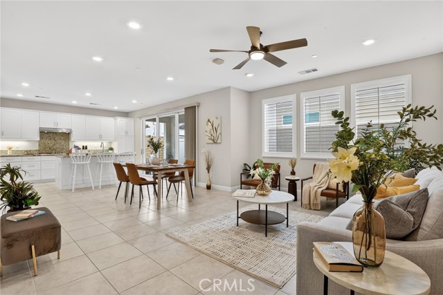 Detail Gallery Image 3 of 36 For 20506 Galloway Dr, Saugus,  CA 91350 - 3 Beds | 3 Baths