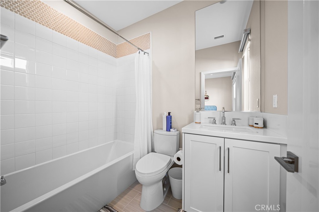 1a709da3 Ac2d 437d B8d2 D09d56da819b