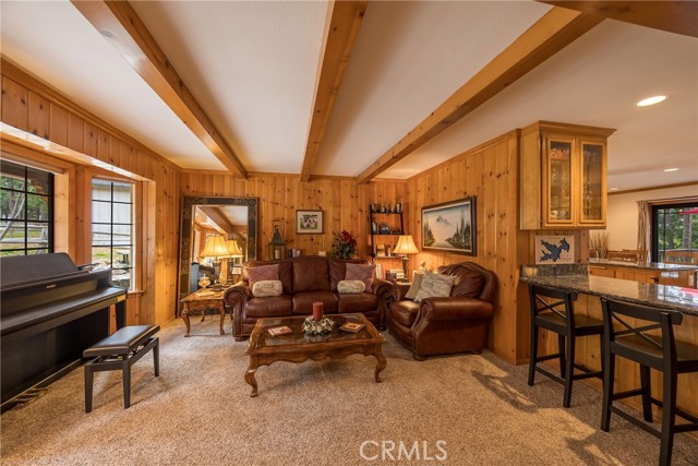 Detail Gallery Image 7 of 35 For 414 Pioneer Rd, Lake Arrowhead,  CA 92352 - 4 Beds | 2 Baths