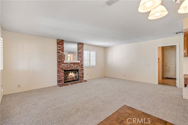 Detail Gallery Image 17 of 33 For 2859 W Avenue J9, Lancaster,  CA 93536 - 3 Beds | 3 Baths