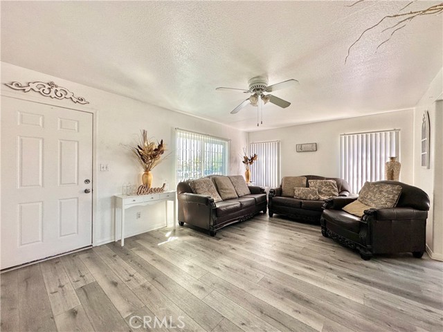 Detail Gallery Image 18 of 63 For 1528 N F St, San Bernardino,  CA 92405 - 4 Beds | 2/2 Baths