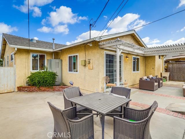 Image 46 of 60 For 20833 Verne Avenue