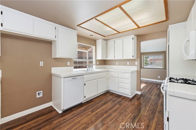 Detail Gallery Image 16 of 36 For 11860 Barclay Dr, Moreno Valley,  CA 92557 - 2 Beds | 2 Baths