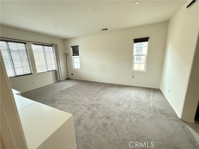 Detail Gallery Image 10 of 21 For 5370 N Alumni Ln, San Bernardino,  CA 92407 - 3 Beds | 2/1 Baths