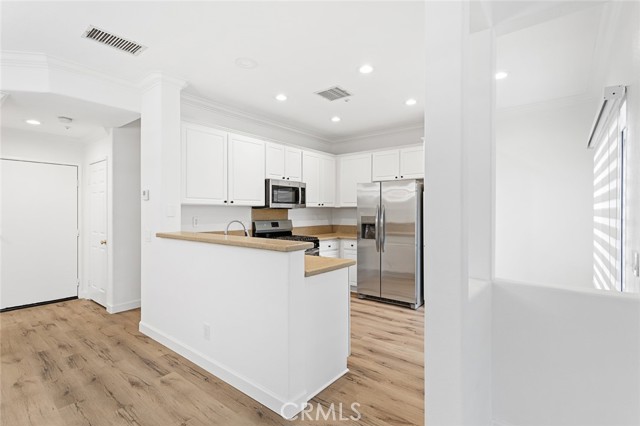 Detail Gallery Image 12 of 45 For 38 Veneto Ln, Aliso Viejo,  CA 92656 - 3 Beds | 2/1 Baths