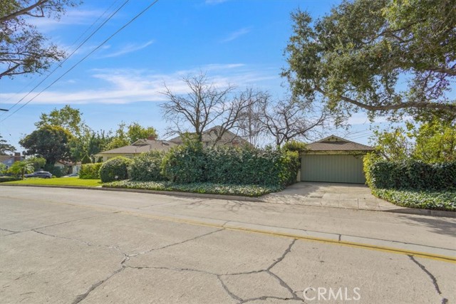 Detail Gallery Image 3 of 25 For 1083 E Fairmount, Burbank,  CA 91501 - 3 Beds | 1/1 Baths